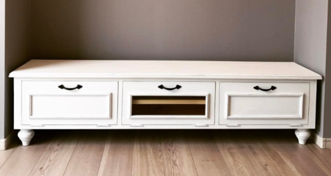 Grace Furniture 4045 white TV stand2