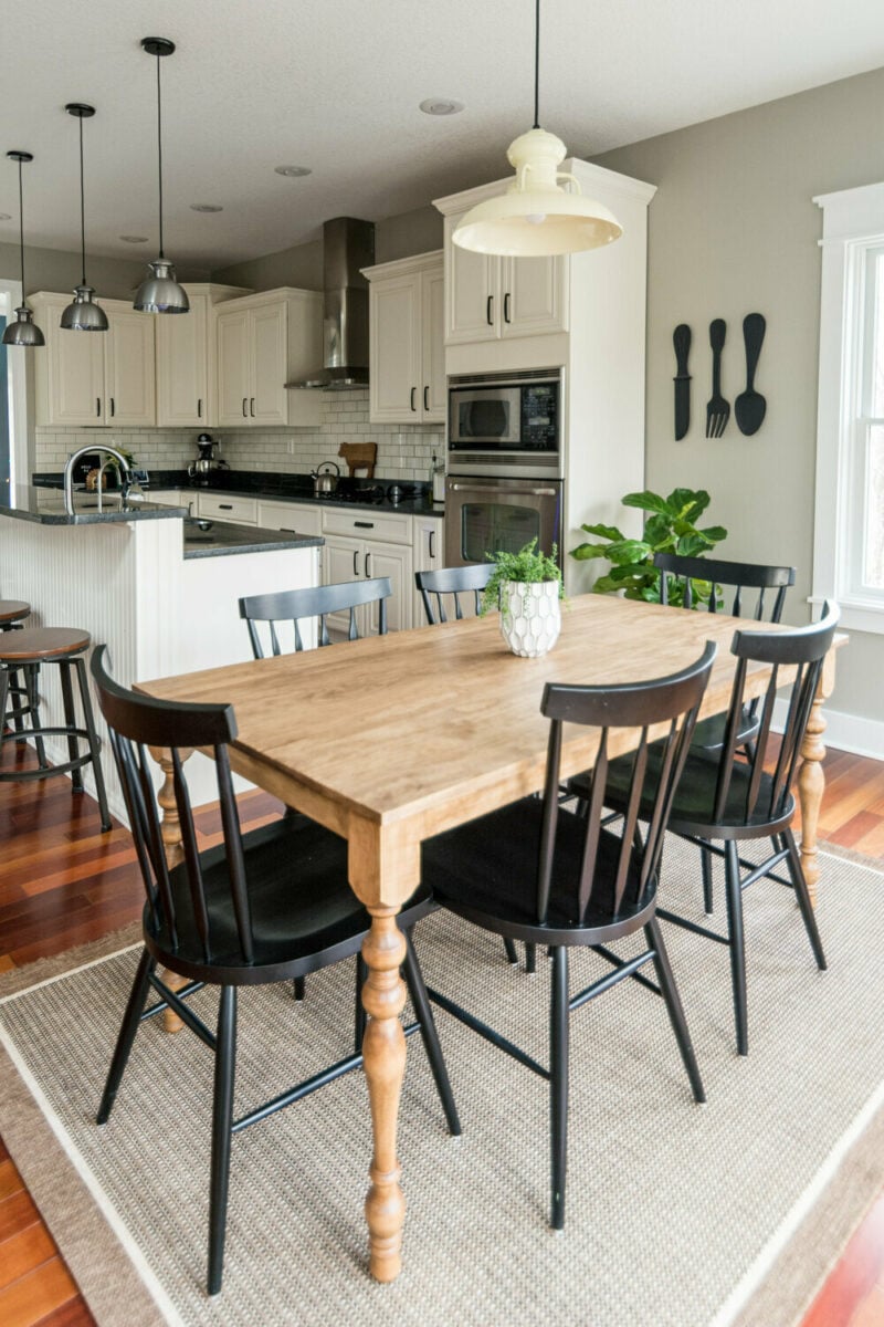 Narrow Herrickson Dining Table Leg - Main Image