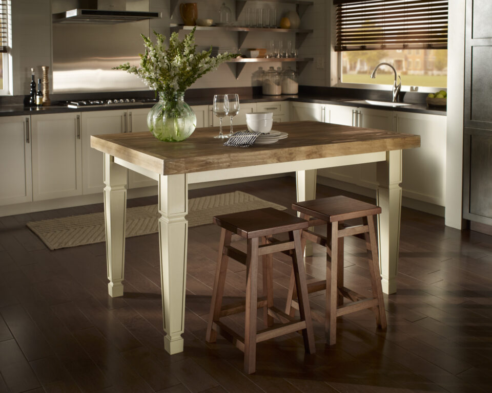 Osborne Wood | Tapered Mission Island Post Osborne Wood | Tapered Mission Island Post